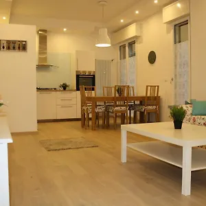 https://la-casa-di-kro.emilia-romagnahotels.net
