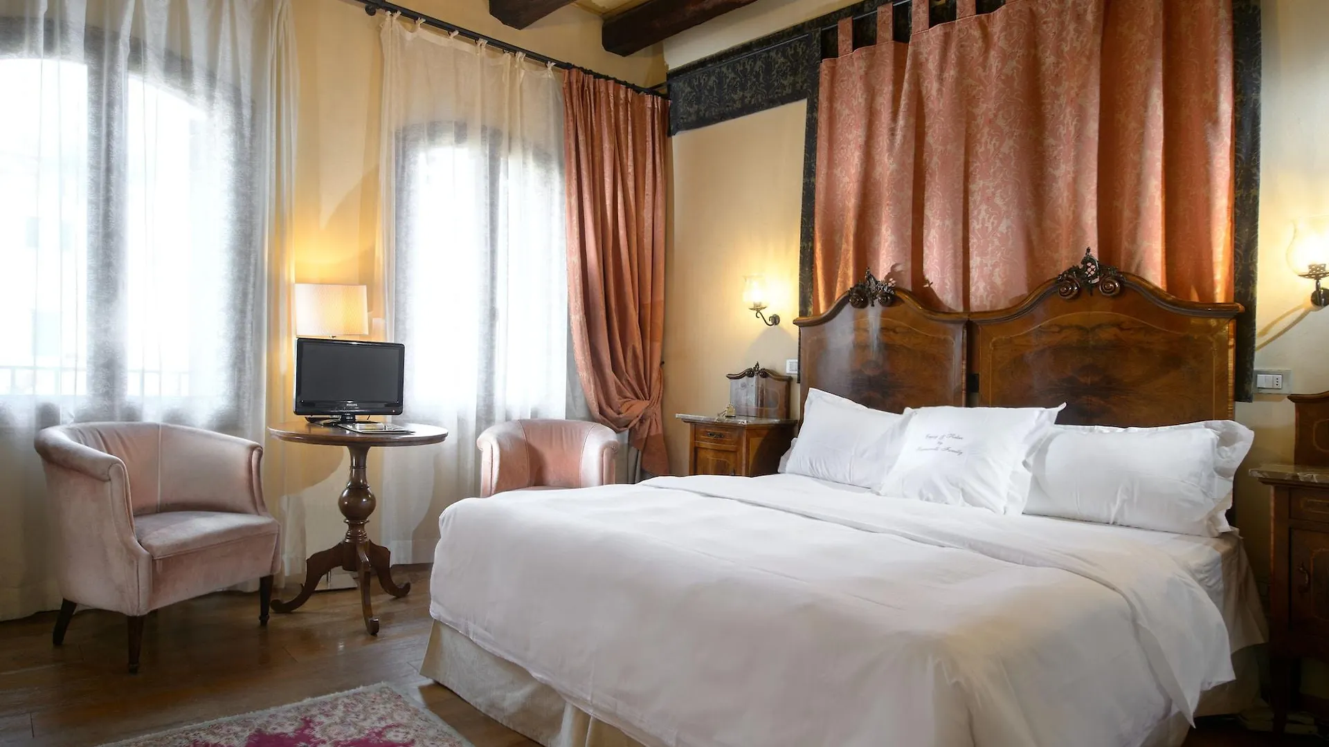 Hotel Flora Velence Olaszország