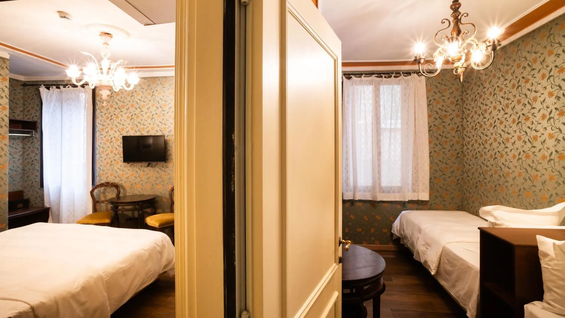 ***  Hotel Flora Velence Olaszország