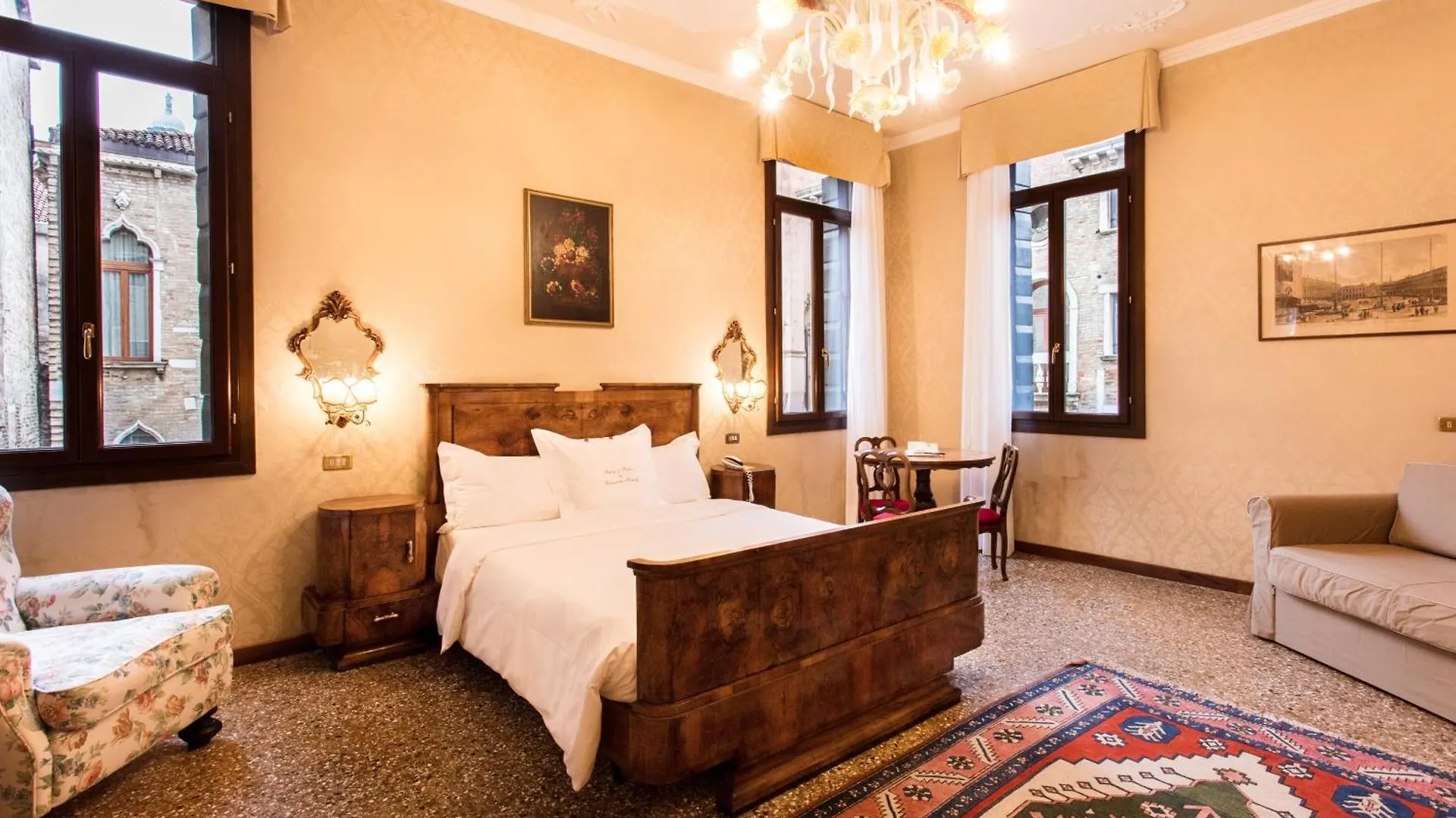 Hotel Flora Velence