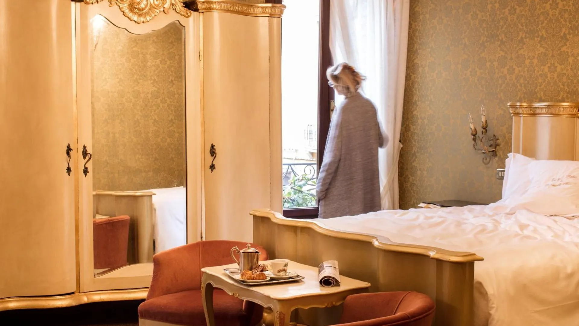 Hotel Flora Velence
