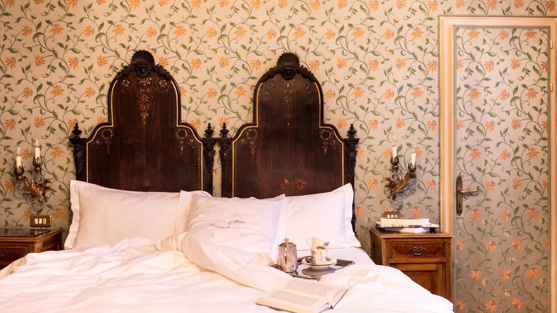 Hotel Flora Velence